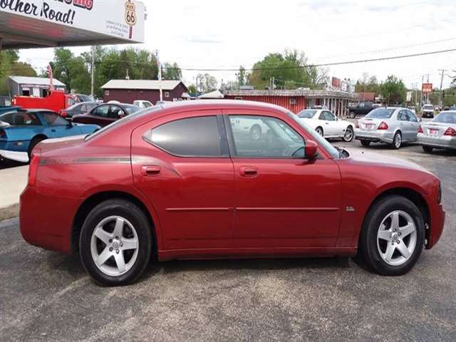 2010 Dodge Charger SXT 4DR Sedan